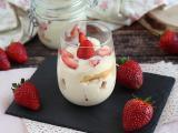 Przepis Schłodzone tiramisu z truskawkami w szklankach