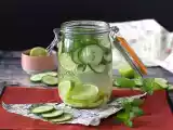 Przepis Woda aromatyzowana ogórkiem, limonką, miętą i imbirem