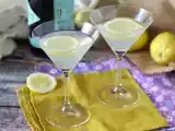 Przepis Gin fizz do podzielenia się z wszystkimi gośćmi podczas aperitifu