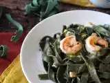 Przepis Makaron ze spiruliną z krewetkami i cytryną: bogate w składniki odżywcze pierwsze danie o wyjątkowym smaku