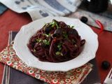 Przepis Spaghetti al fuoco di bacco: makaron z czerwonym winem na wyjątkowy stół