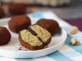 przepis Dubajskie ciasteczka do żucia, wirusowy przepis na mochis z pistacjami i nadzieniem kadaif