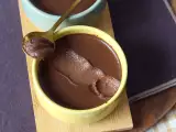 przepis Czekoladowy deser z kremem bananowym z zaledwie 3 składników!