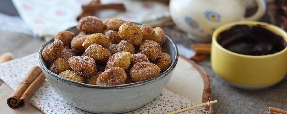Gnocchi z airfryer: przepis na cynamonowy deser!