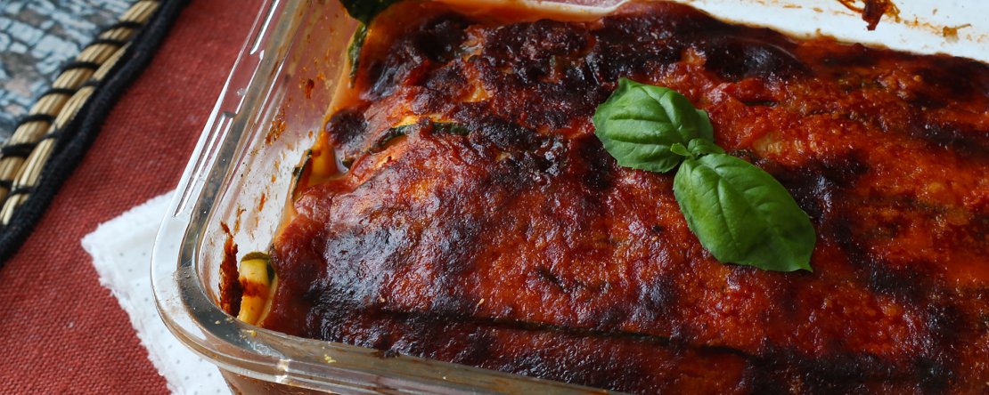 Parmigiana z cukinii we frytkownicy: szybko, lekko i chrupiąco