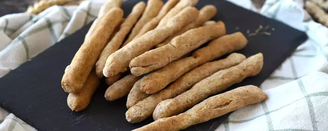 Domowe gresy ziołowe: łatwe do zrobienia i super chrupiące!