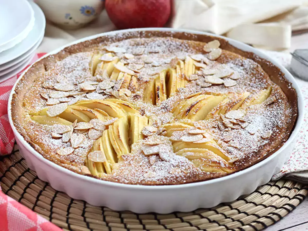Przepis Ciasto z jabłkami i migdałami (tarte normande)