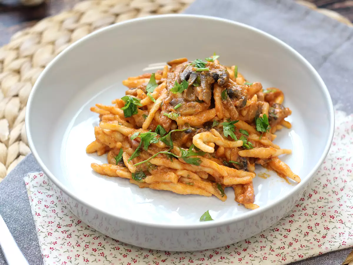 Przepis Makaron alla boscaiola – idealne danie na jesień i zimę