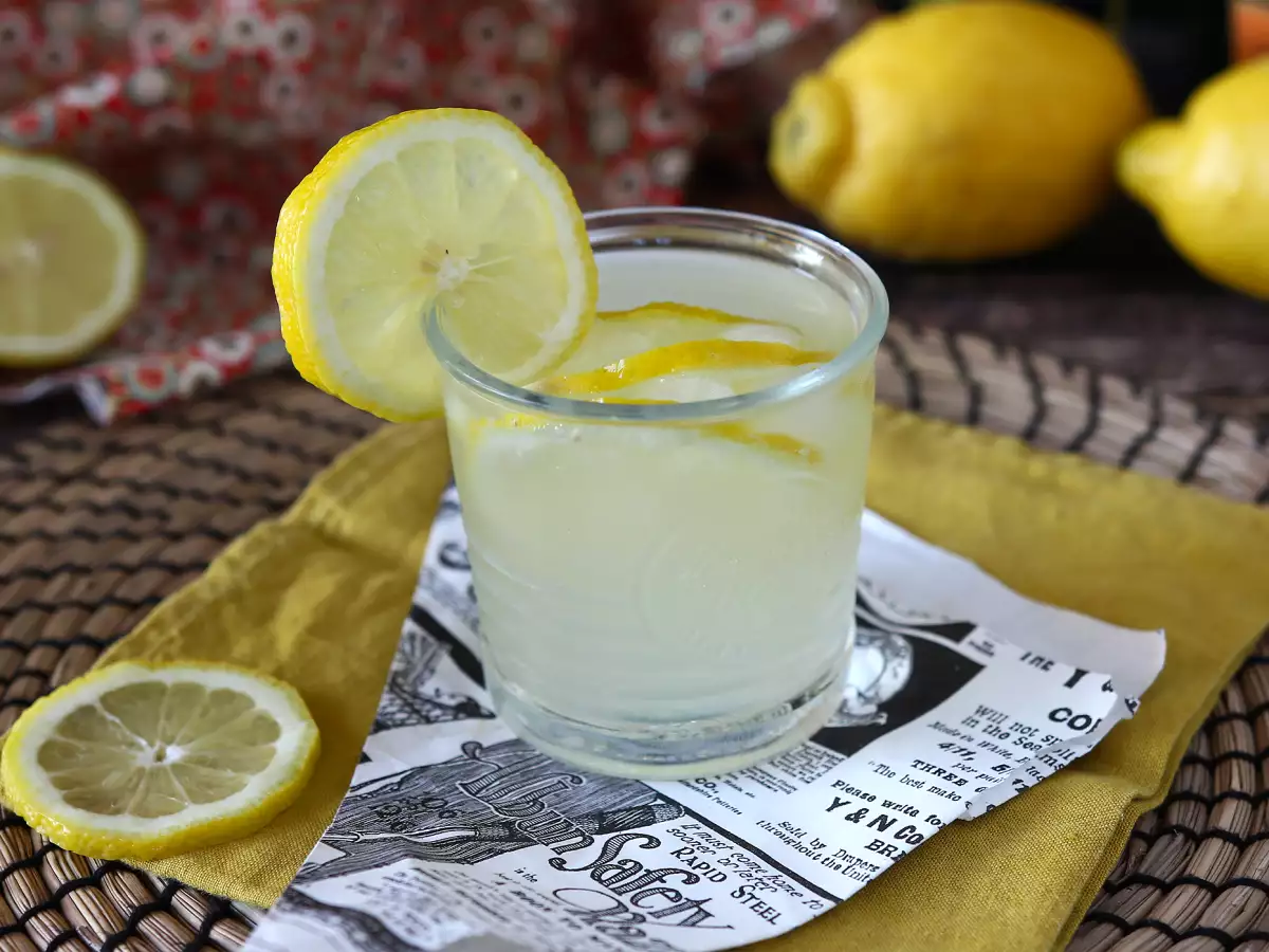 Przepis Spritz z limoncello, idealny koktajl na lato!