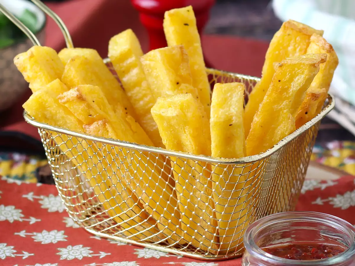 Przepis Smażona polenta bez wyrzutów sumienia: chrupiąca, złocista i idealna we frytkownicy powietrznej!