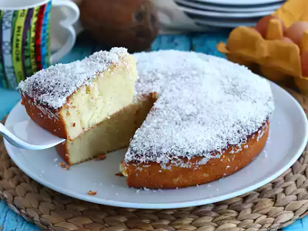Przepis Brazylijskie ciasto kokosowe - bolo toalha felpuda