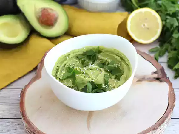 Przepis Hummus z awokado