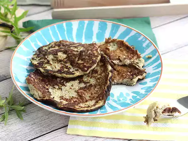 Przepis Szybkie bezglutenowe naleśniki (banany + jajka)
