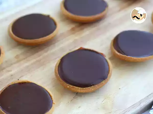 Przepis Tartaletki z karmelem i czekoladą