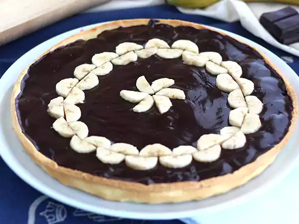 Przepis Tarta bananowo-czekoladowa (krok po kroku)
