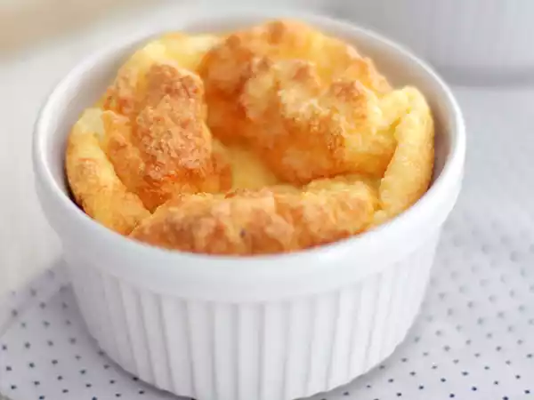 Przepis Miękkie i puszyste suflety serowe