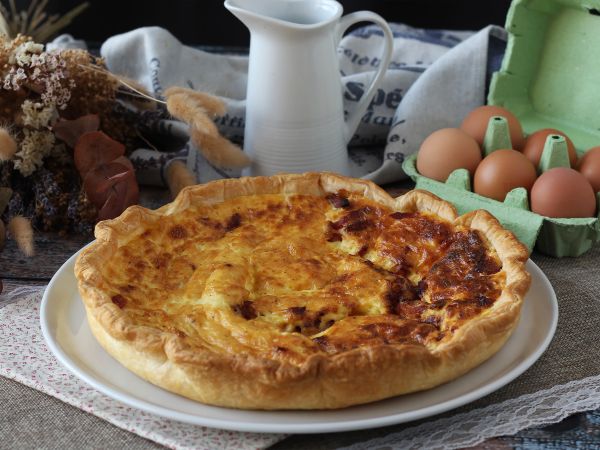 Przepis Łatwy przepis na domową quiche lorraine