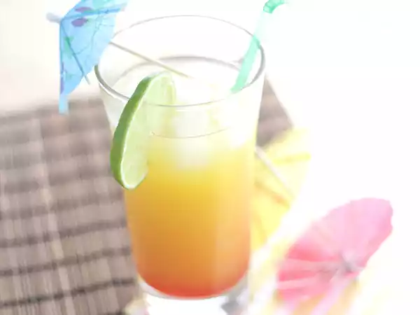 Przepis Orzeźwiająca tequila sunrise