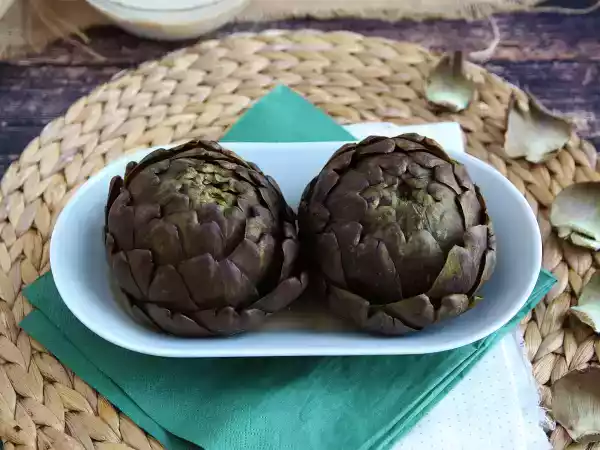 Przepis Jak ugotować karczocha w wodzie?