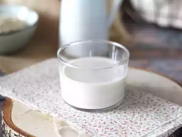 Przepis Domowe mleko owsiane (łatwe, szybkie i ekonomiczne!)