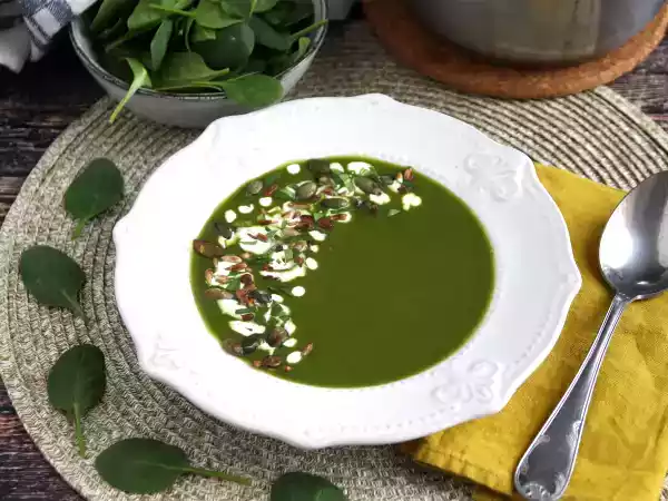 Przepis Zupa szpinakowa - sztuczka, dzięki której wszyscy jedzą warzywa!