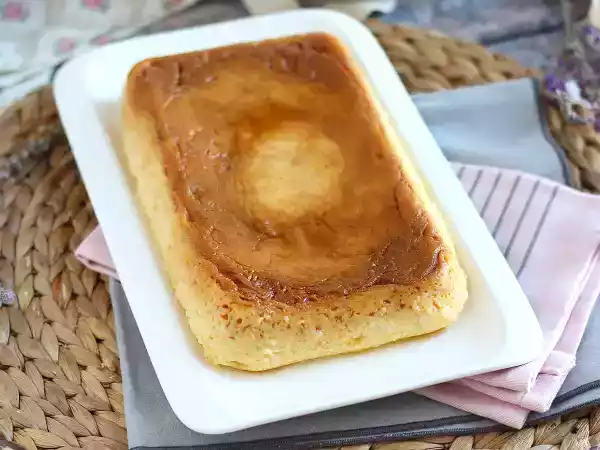Przepis Flan z mikrofalówki: ekspresowy deser na ostatnią chwilę