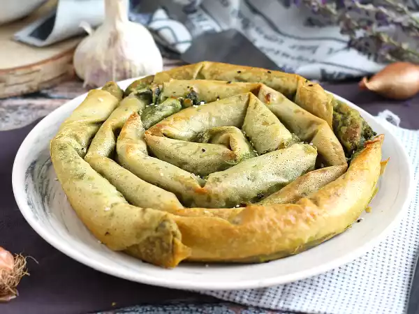 Przepis Borek, turecki placek ze szpinakiem i serem