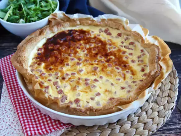 Przepis Niskotłuszczowa quiche z szynką, serem i jogurtem!