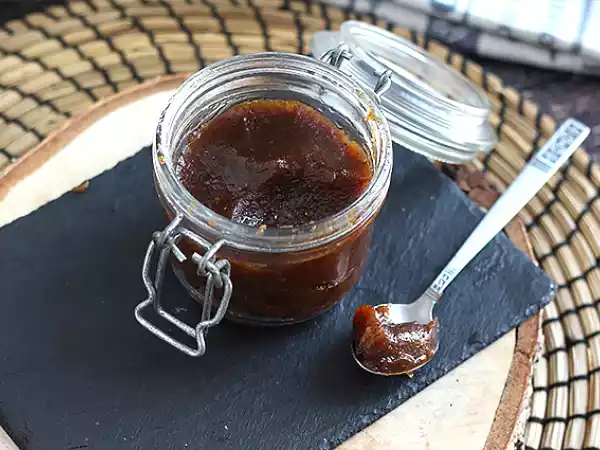 Przepis Karmel z daktyli