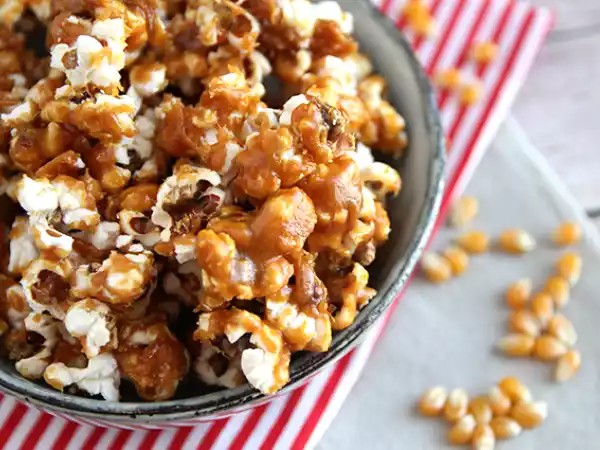 Przepis Popcorn karmelowy