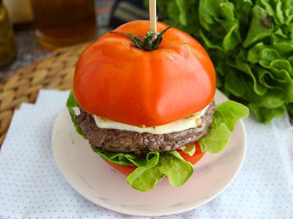 Przepis Burger pomidorowy