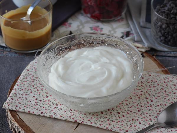 Przepis Jak zrobić domowy skyr? łatwy i ekonomiczny przepis!