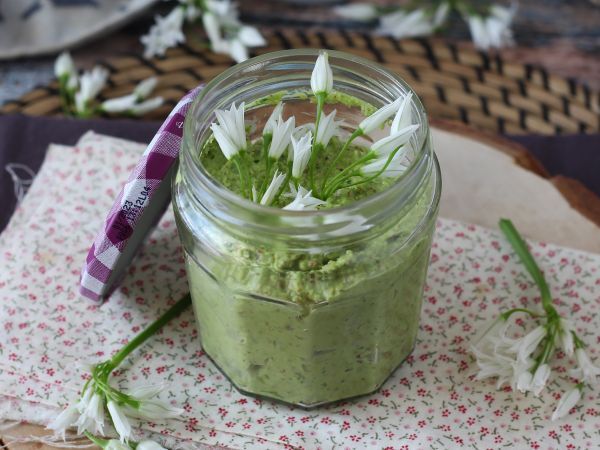 Przepis Pesto z czosnku niedźwiedziego, aromatyczne i super smaczne!