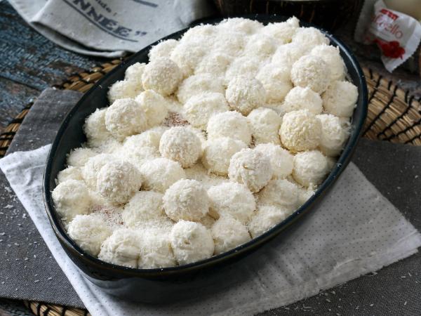 Przepis Tiramisu kokosowe z raffaello o smaku kokosa