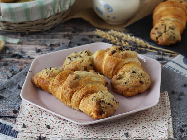Przepis Niezwykle smaczne, superłatwe crookies. idealne połączenie croissanta i ciasteczka!