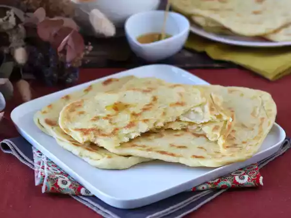 Przepis Msemmen, idealne marokańskie naleśniki w płatkach na ramadan!