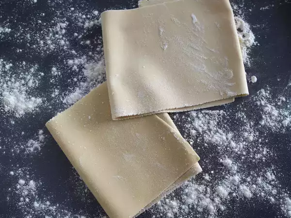 Przepis Jak przygotować makaron jajeczny do lasagne