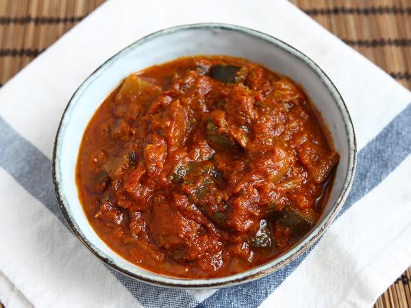 Przepis Jak przygotować ragout z cukinii?