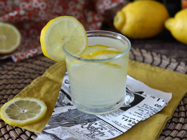 Przepis Spritz z limoncello, idealny koktajl na lato!