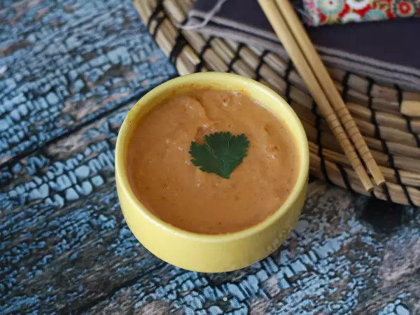 Przepis Super pocieszający sos satay z orzeszków ziemnych