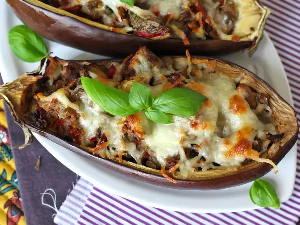 Przepis Faszerowane bakłażany z mozzarellą au gratin