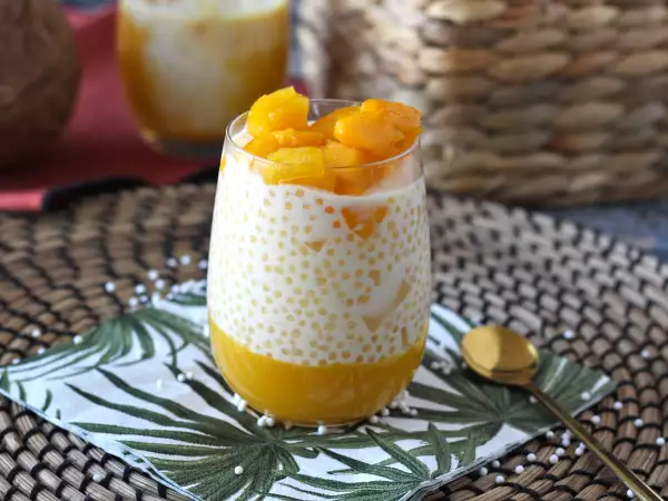 Przepis Mango sago, azjatycki deser z tapioką i mango, który podbija swoją prostotą.