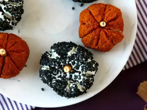 Przepis Serek aperitif w kształcie dyni, idealny na halloween!