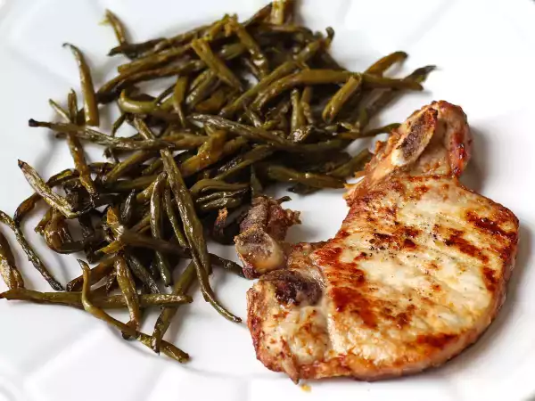 Przepis Jak przyrządzić kotlet schabowy w urządzeniu airfryer?