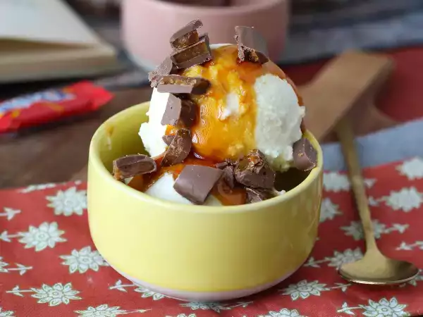 Przepis Domowy mcflurry o smaku karmelowo-dajmowym przygotowany przy użyciu urządzenia ninja creami
