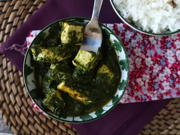 Przepis Palak tofu: indyjskie curry ze szpinakiem i tofu