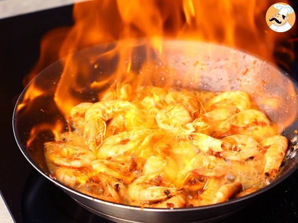 Krewetki flambowane w whisky - przepis w szczegółach - Przygotowanie krok 3