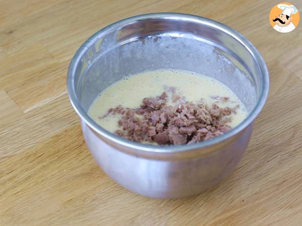 Quiche z tuńczykiem i pomidorami - Przygotowanie krok 2