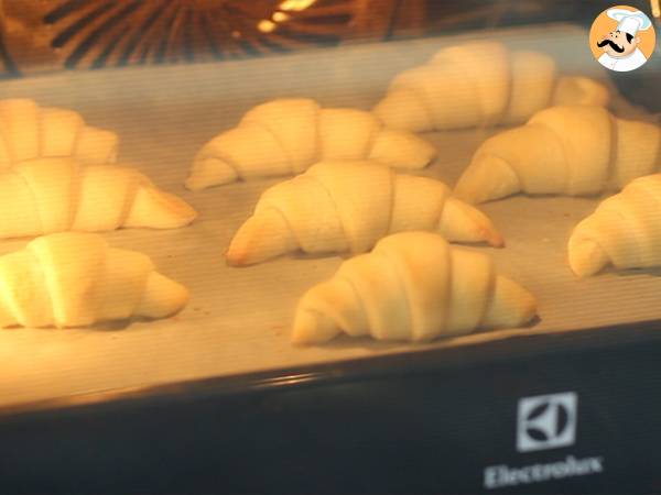 Croissanty z mlekiem skondensowanym - Przygotowanie krok 6