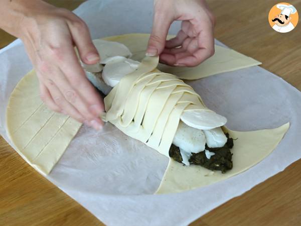 Ryba w cieście francuskim ze szpinakiem i serem mozzarella - Przygotowanie krok 3